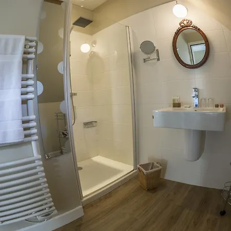 Manoir Du Pre Joly Bed & Breakfast