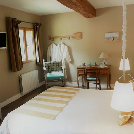 Bed & Breakfast Manoir Du Pre Joly