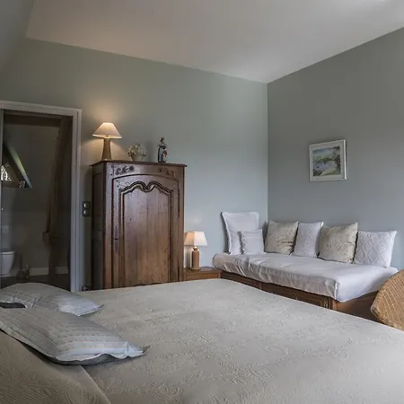 Manoir Du Pre Joly Bed & Breakfast *